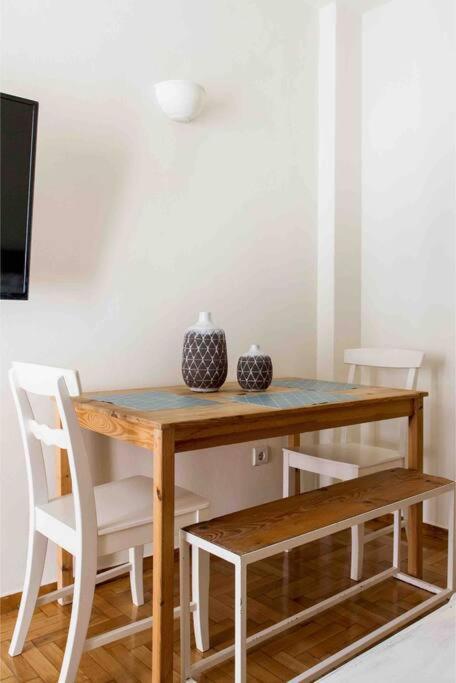 Home Sweet Home @ Central Athens 52 Sq.M. Buitenkant foto